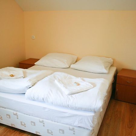 Hotel 7 شتشيتسين المظهر الخارجي الصورة